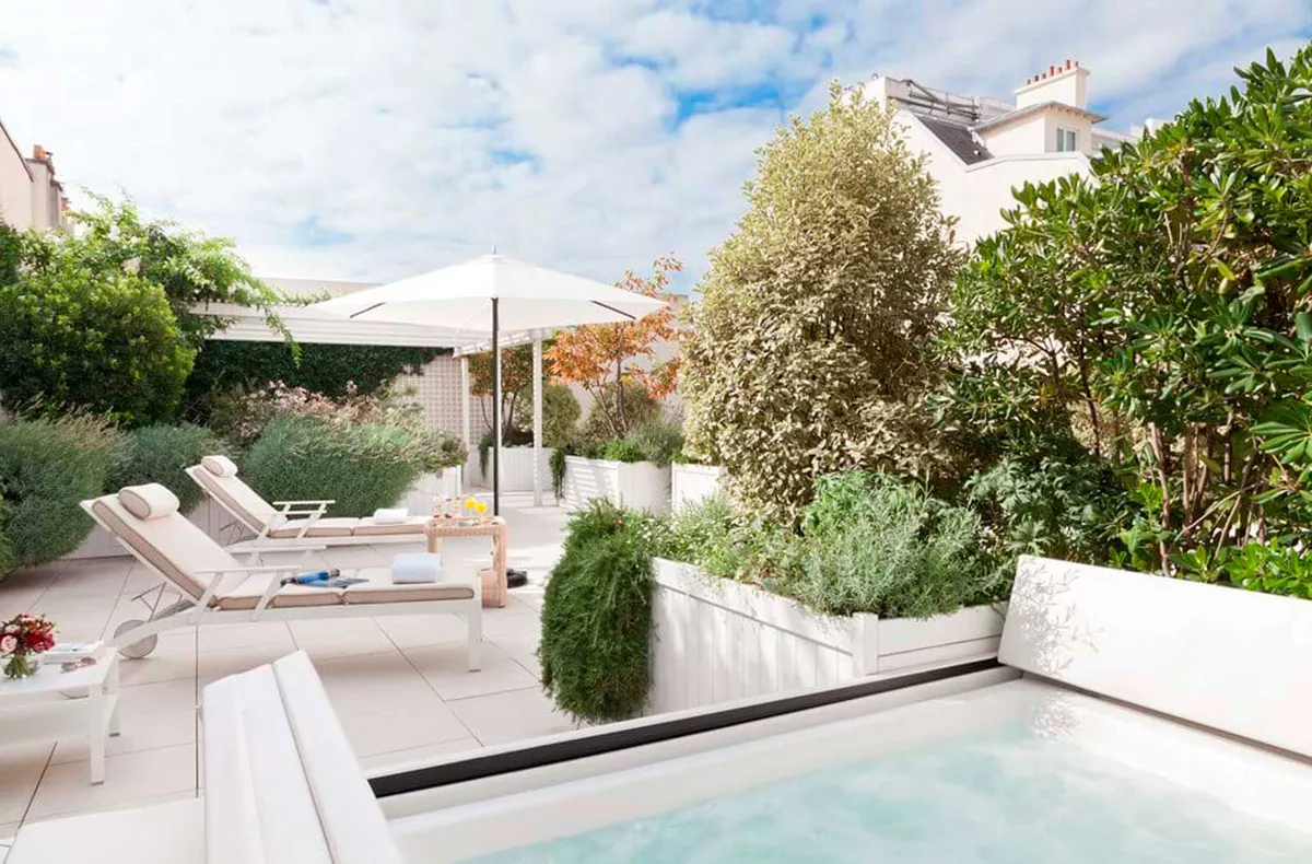 Le Bristol Paris
