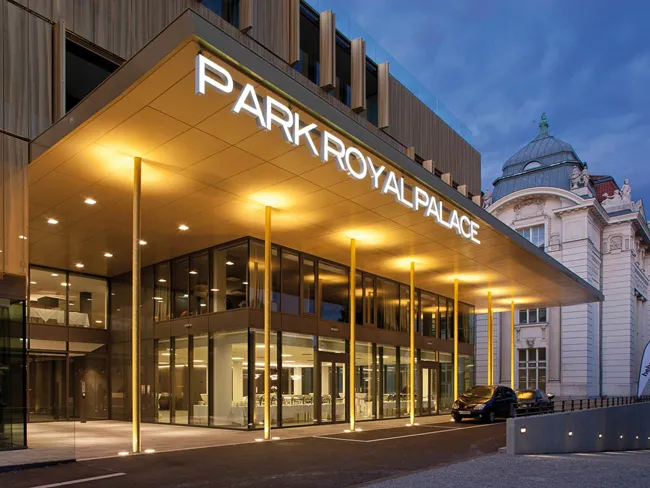 DoubleTree by Hilton Vienna Schonbrunn (ex. Park Royal Palace)