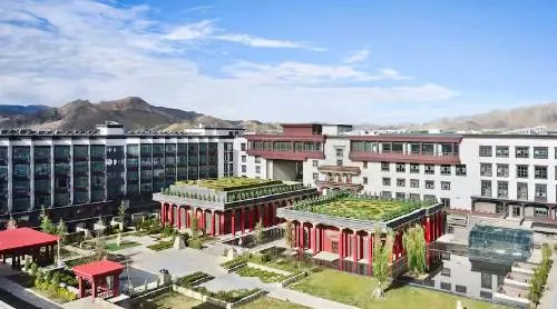 Hilton Shigatse