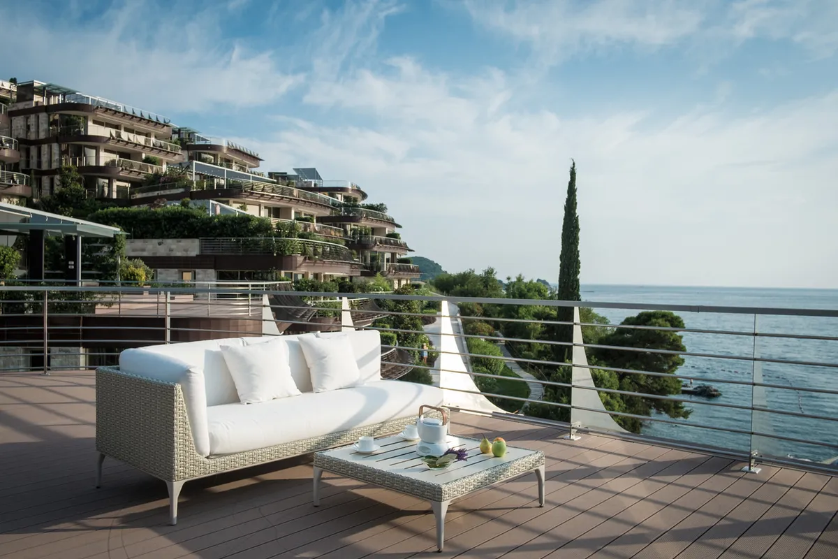 Dukley Hotel & Resort